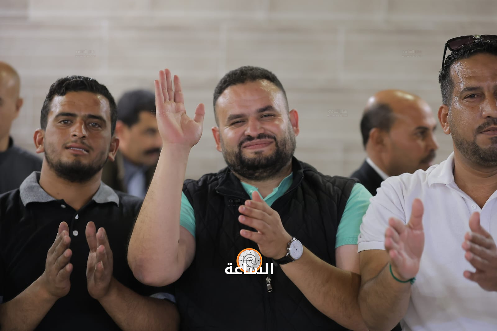 Madar Al-Saa Images 0.41045113869033134