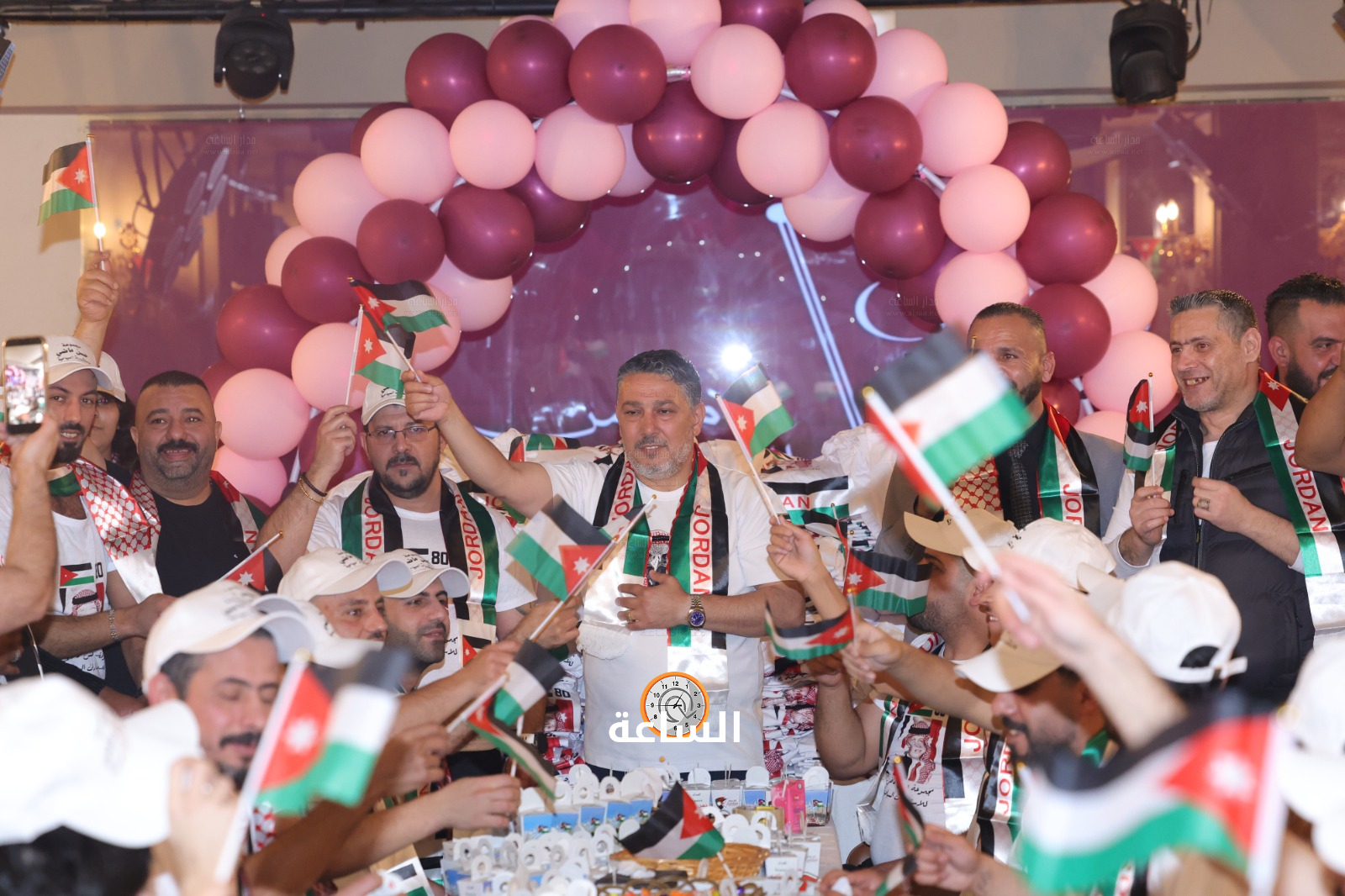 Madar Al-Saa Images 0.5547962401442207