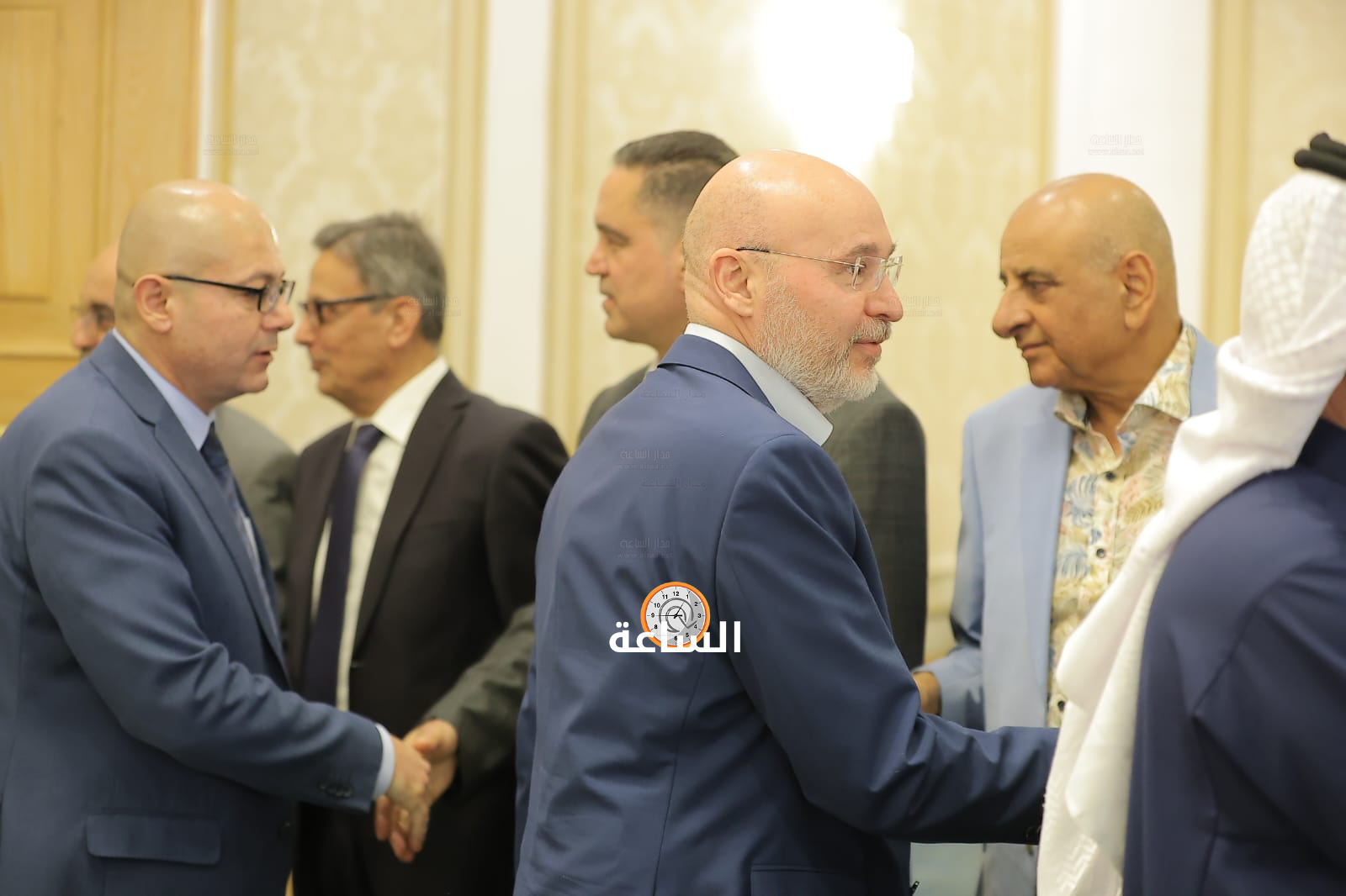 Madar Al-Saa Images 0.40009912046659646