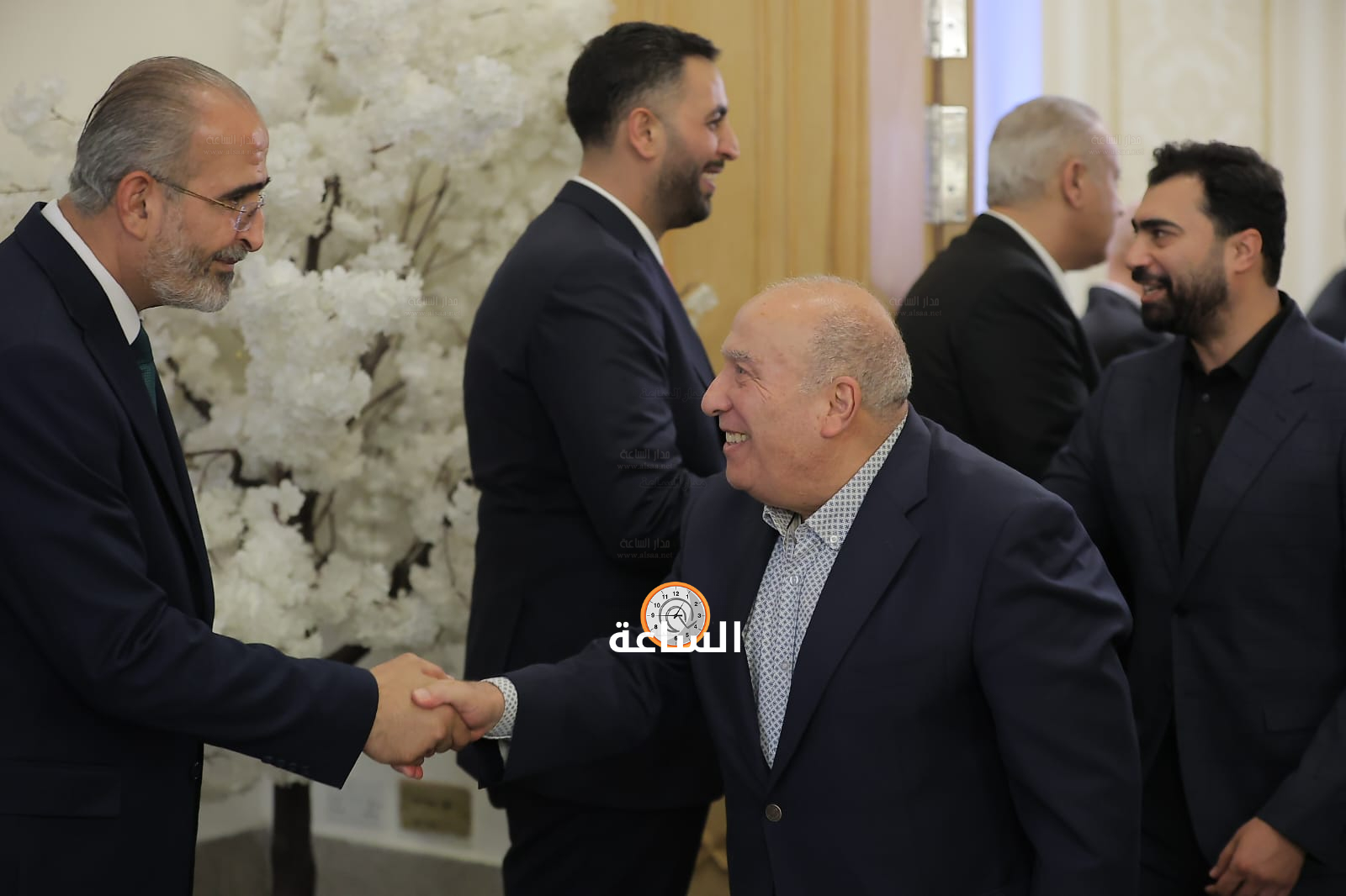 Madar Al-Saa Images 0.6145019970464733
