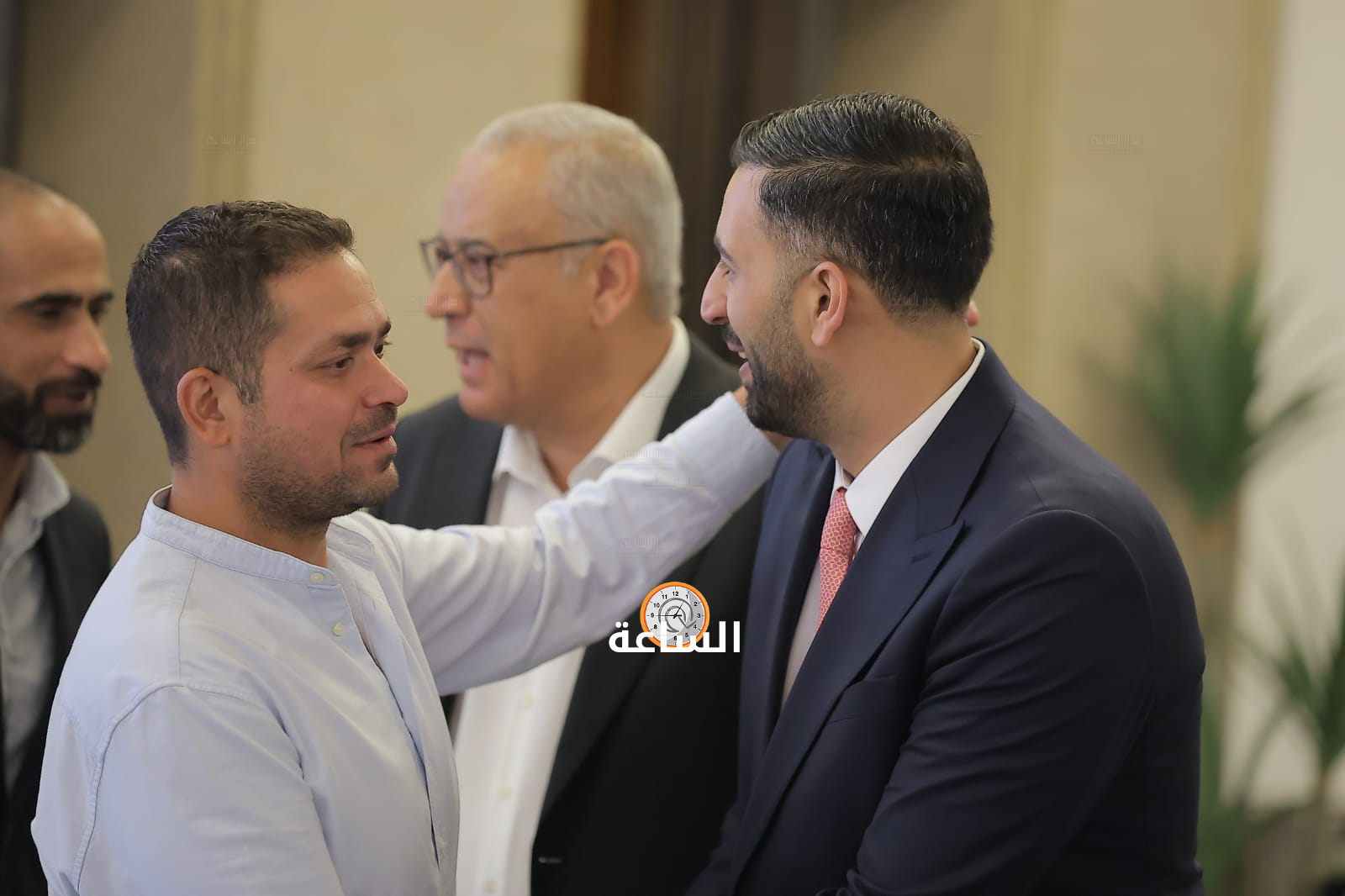 Madar Al-Saa Images 0.2527028132135951
