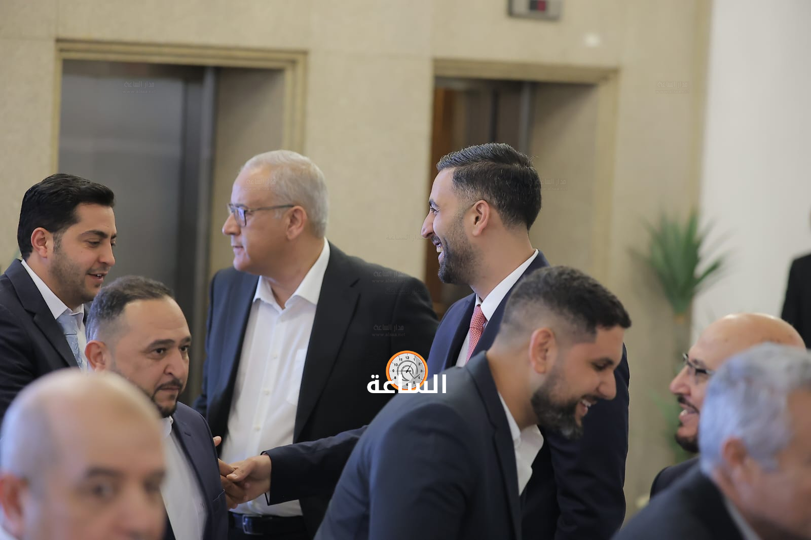 Madar Al-Saa Images 0.057921426839262935
