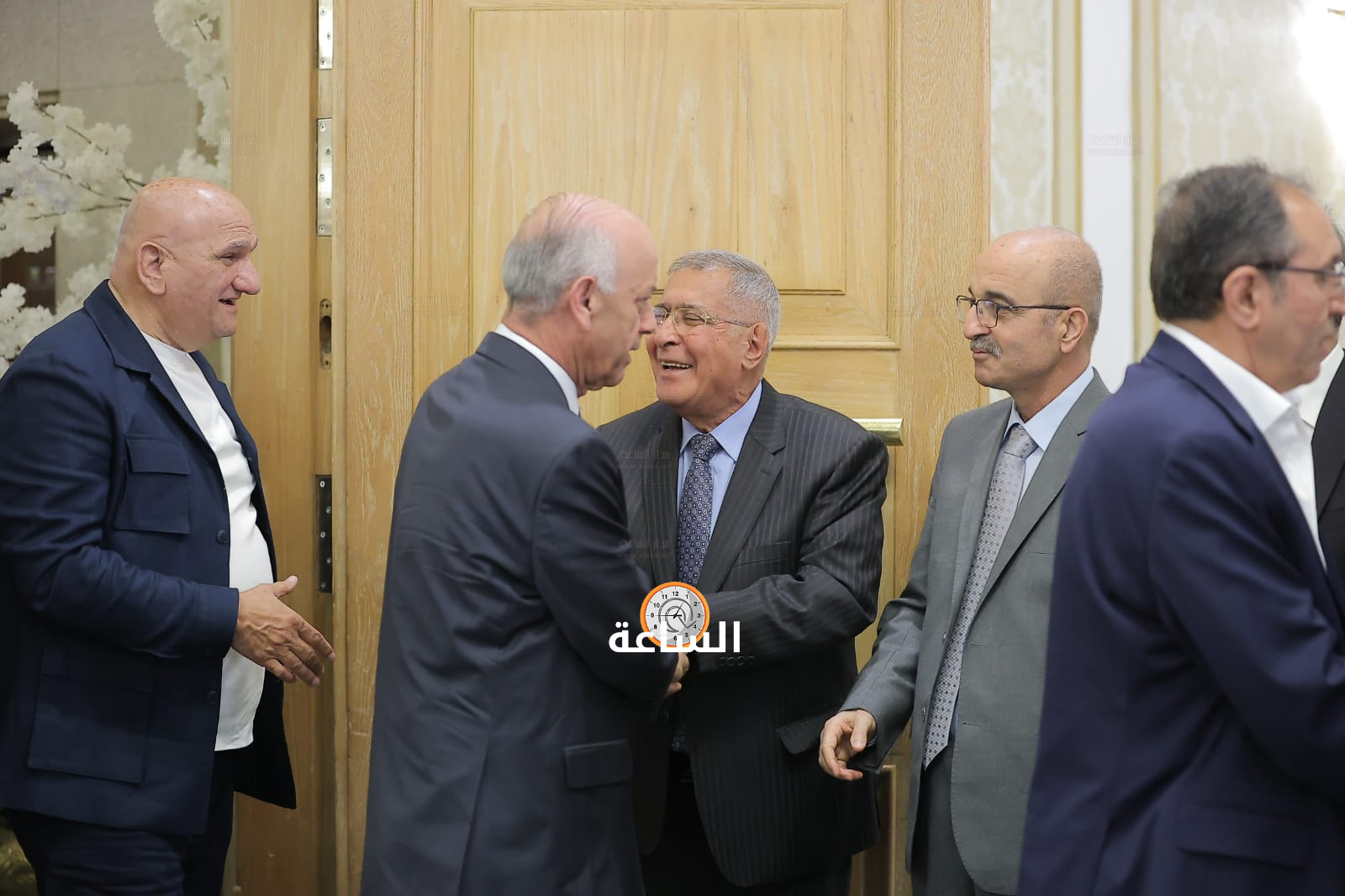 Madar Al-Saa Images 0.8221260959005274