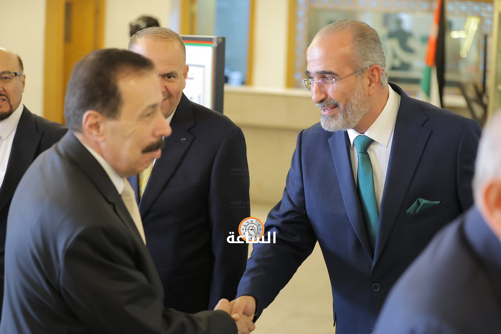Madar Al-Saa Images 0.48288725051285586