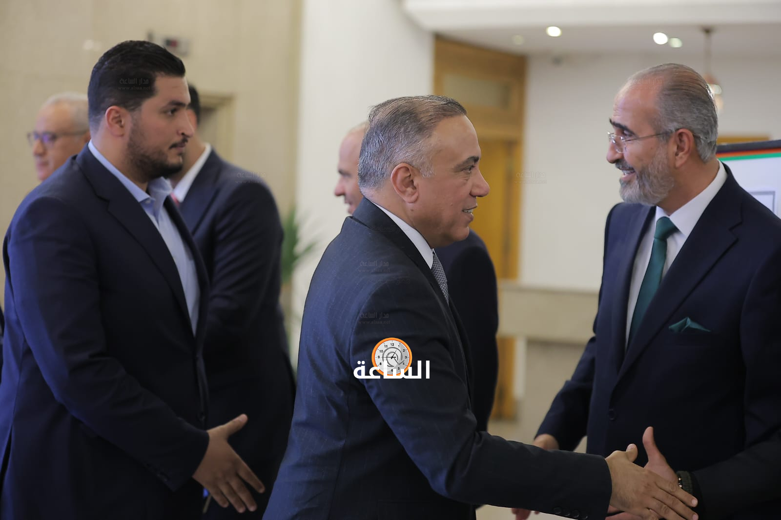 Madar Al-Saa Images 0.182851448121102