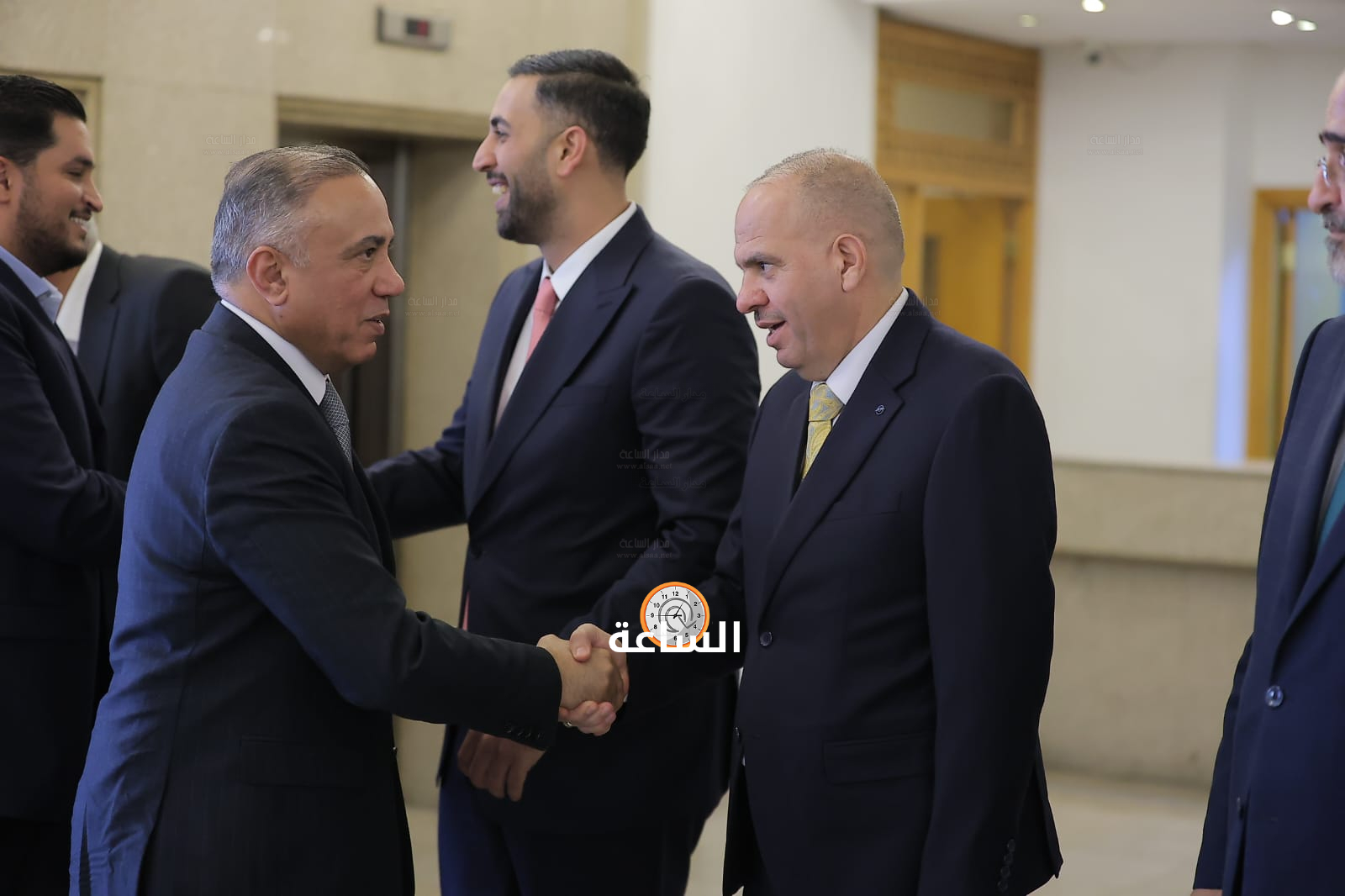 Madar Al-Saa Images 0.5928198717378833