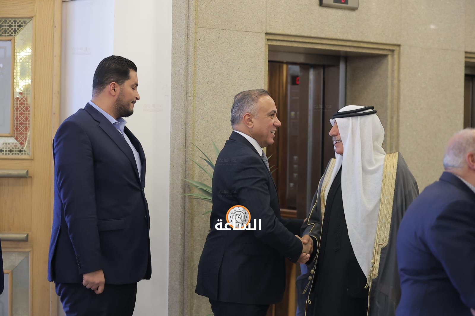 Madar Al-Saa Images 0.22359068709015906