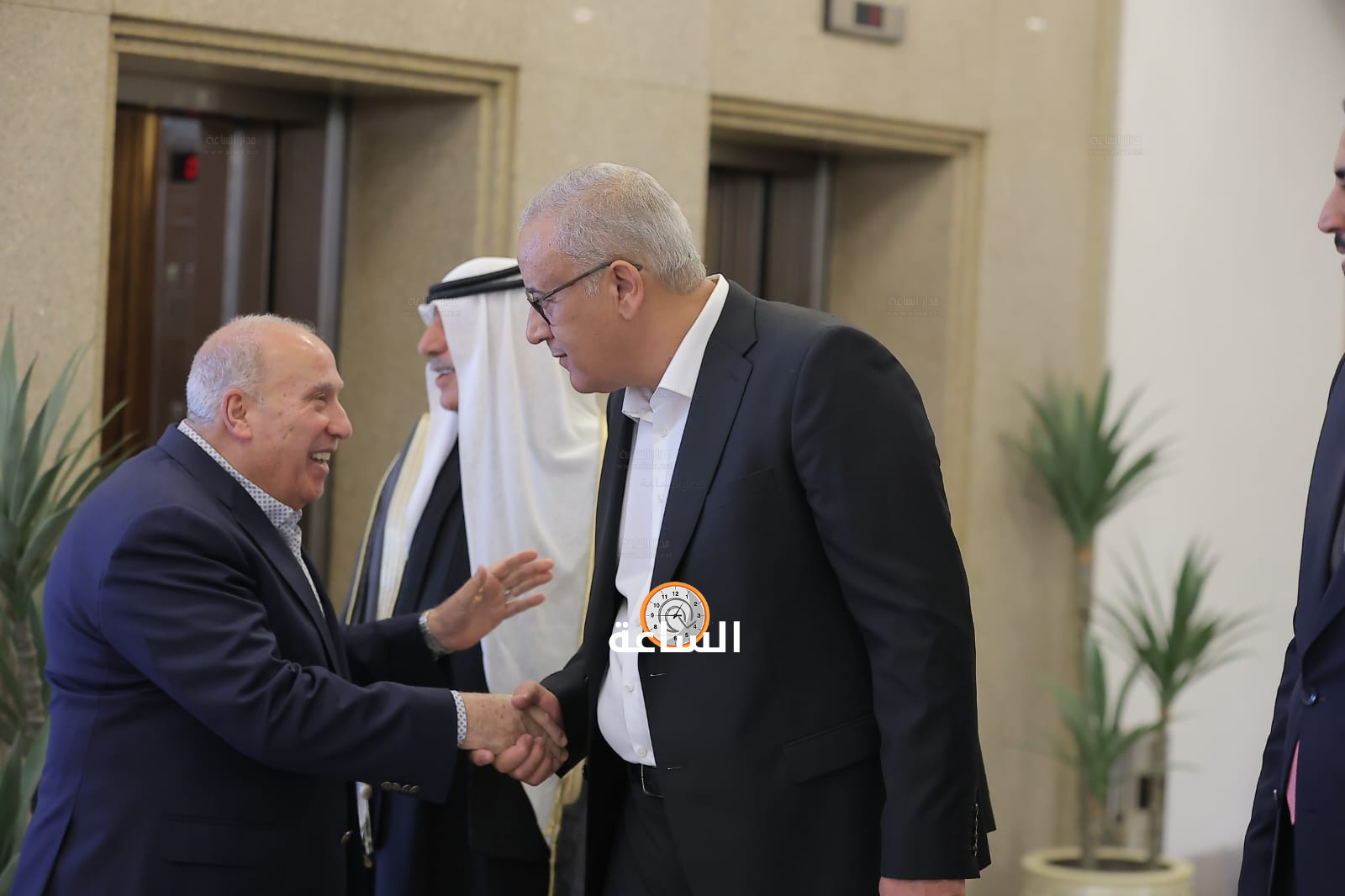 Madar Al-Saa Images 0.15533062272304177