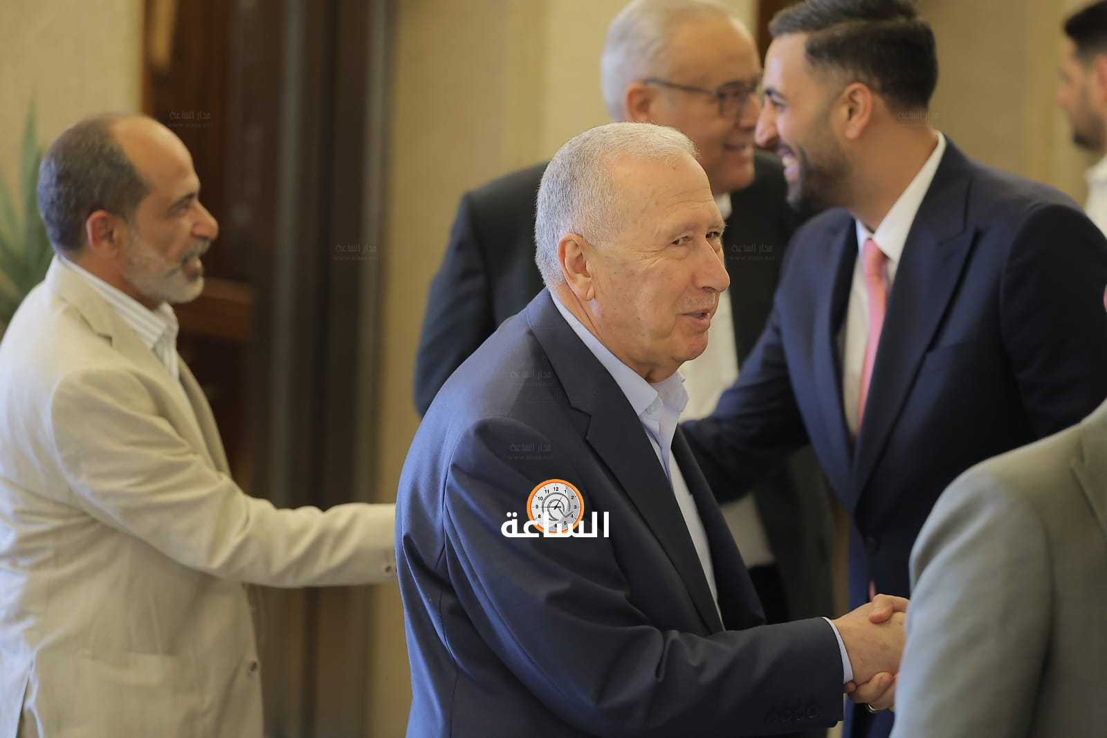 Madar Al-Saa Images 0.8371501445218424