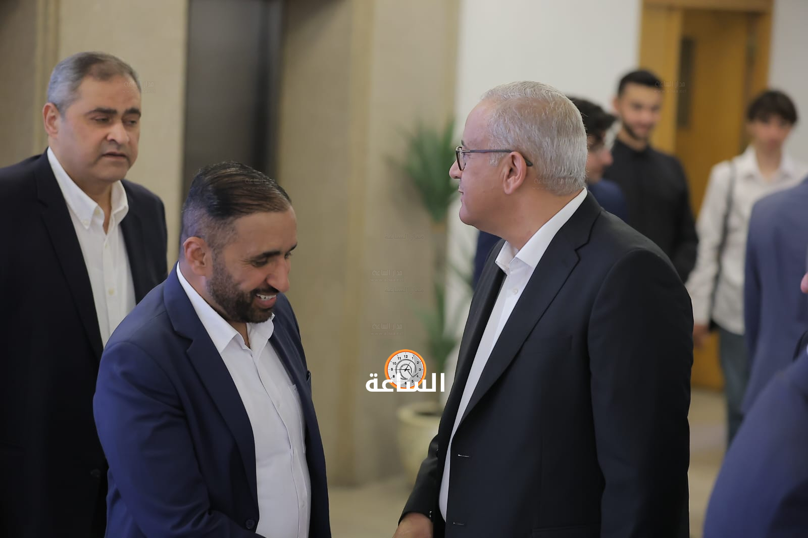 Madar Al-Saa Images 0.7839439956935172