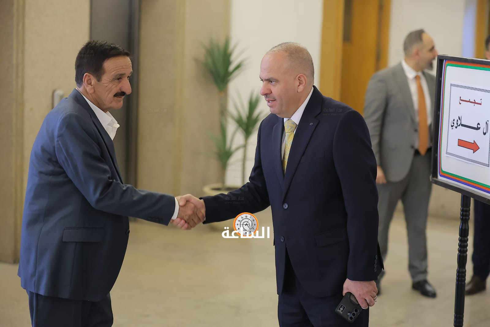Madar Al-Saa Images 0.47425967334695385
