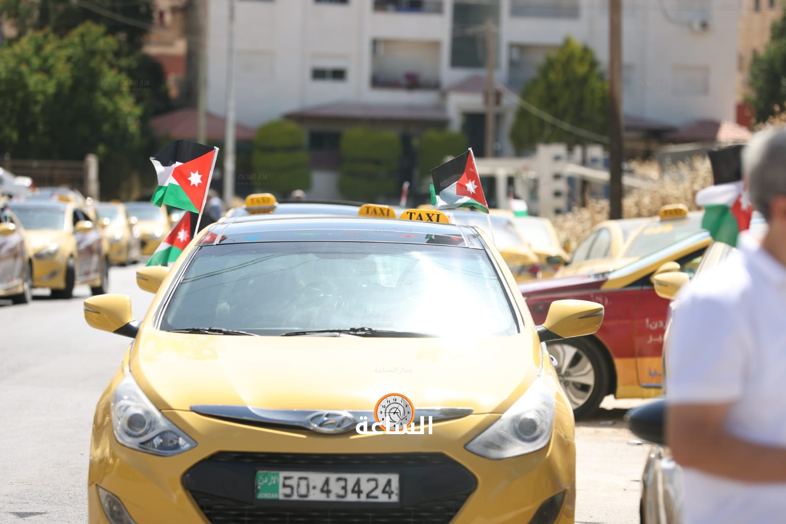 Madar Al-Saa Images 0.3602816684060287