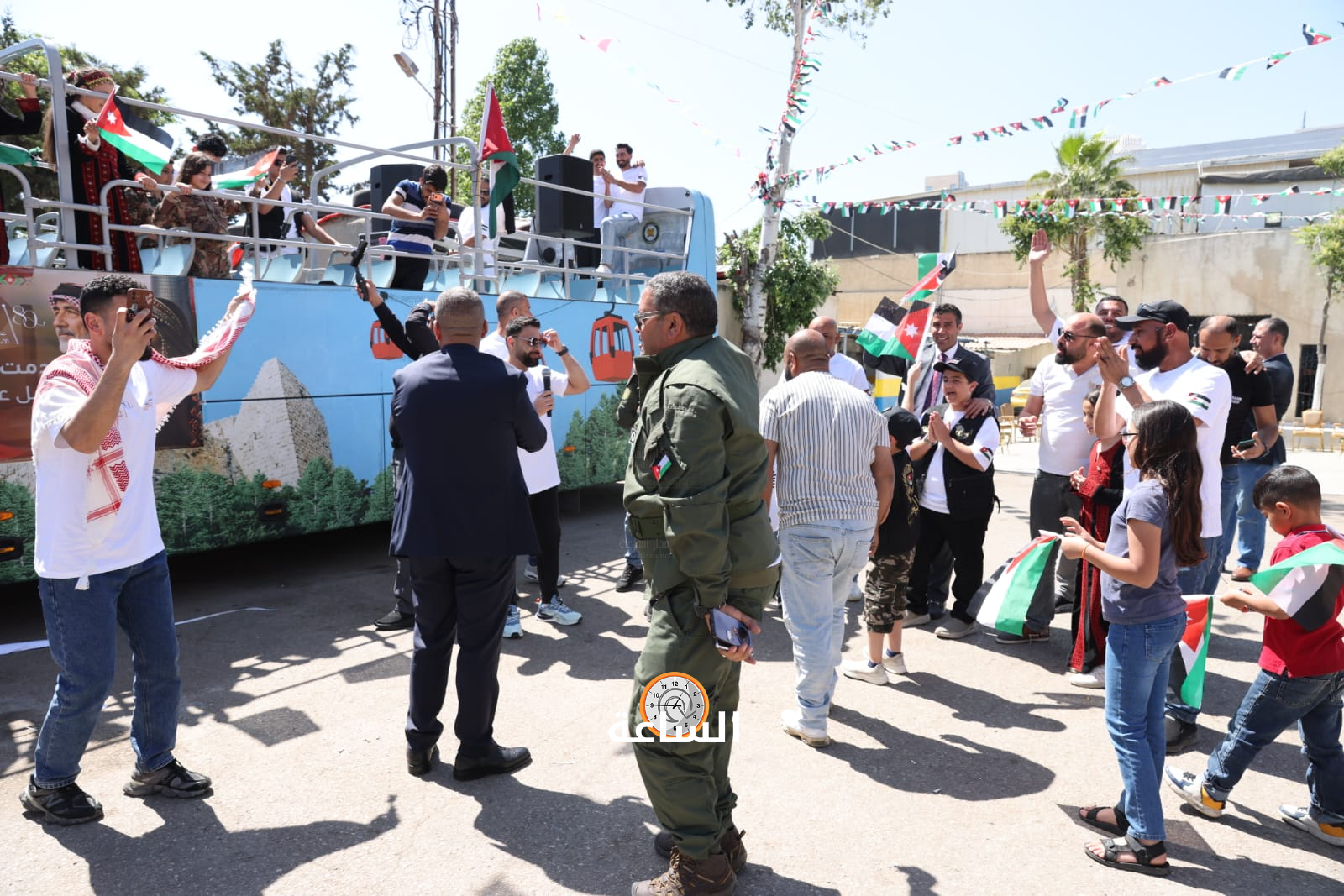 Madar Al-Saa Images 0.9935945146664873