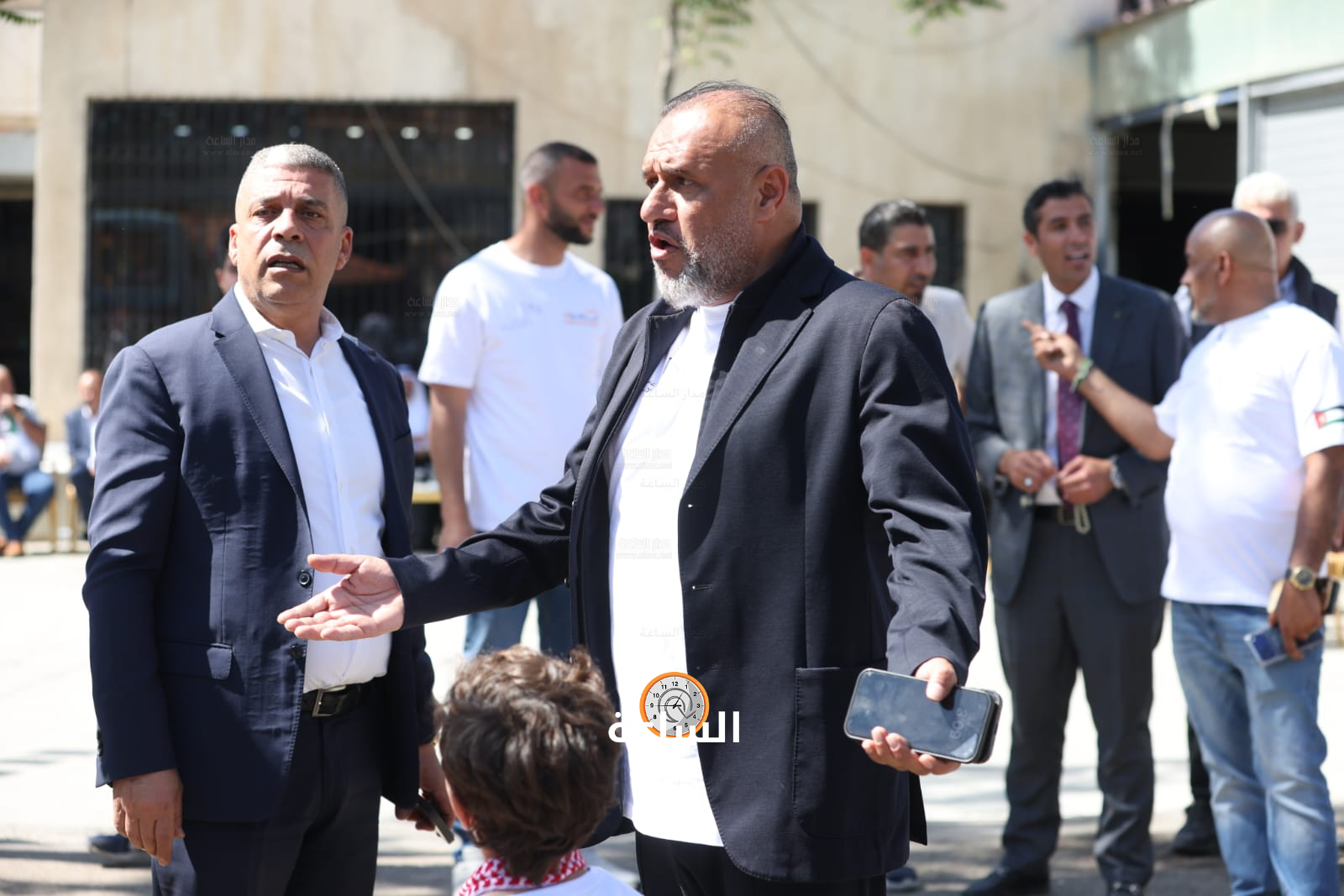 Madar Al-Saa Images 0.4112197727640524