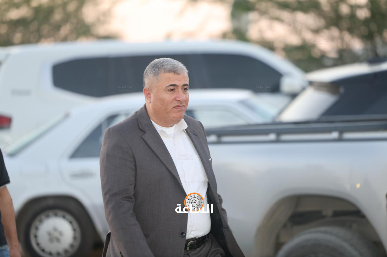Madar Al-Saa Images 0.4581208231664262