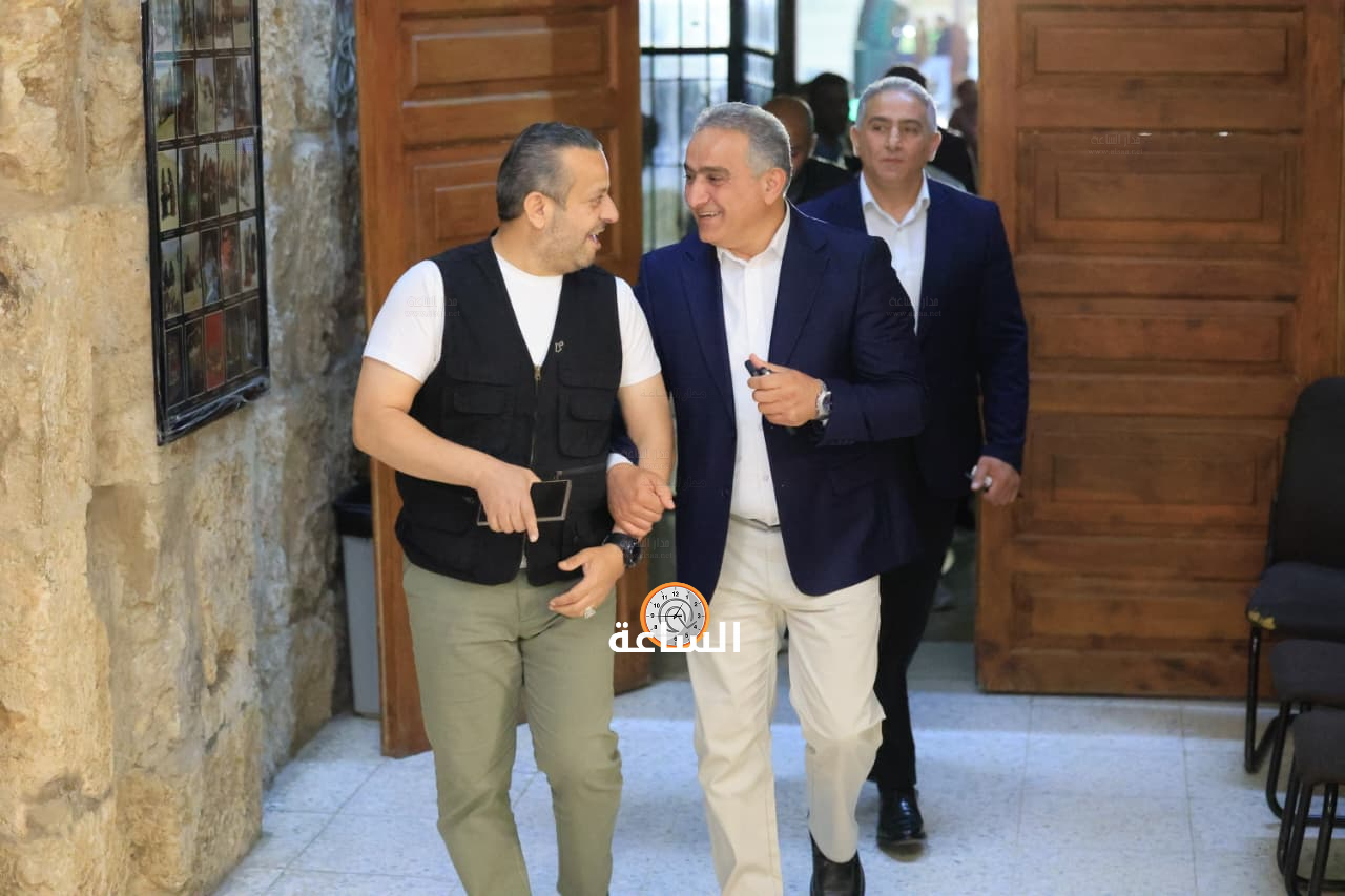 Madar Al-Saa Images 0.32776356449779