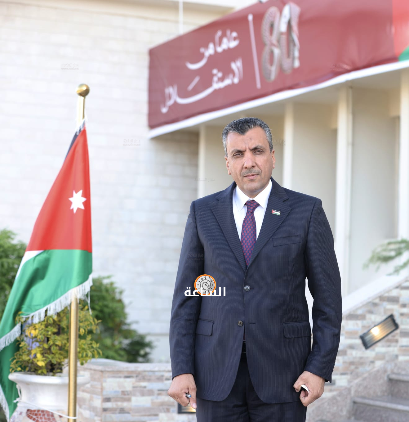 Madar Al-Saa Images 0.8757530616552649