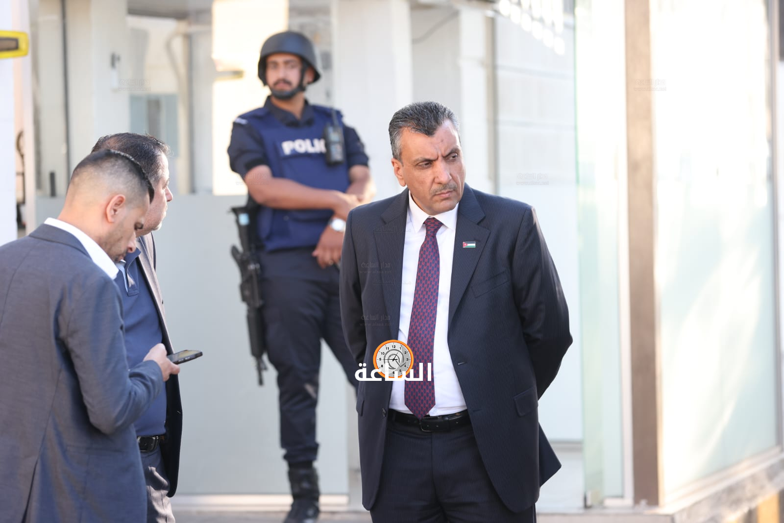 Madar Al-Saa Images 0.12428948990337918