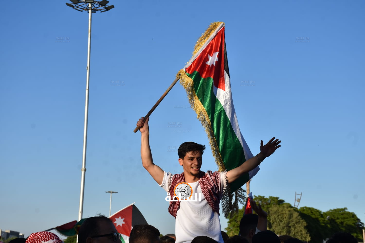 Madar Al-Saa Images 0.6547421771866867