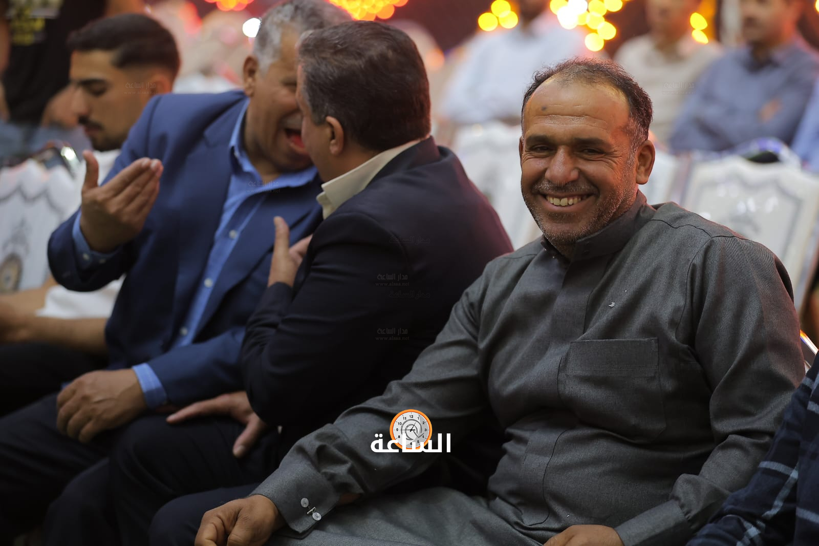 Madar Al-Saa Images 0.4771437824485437