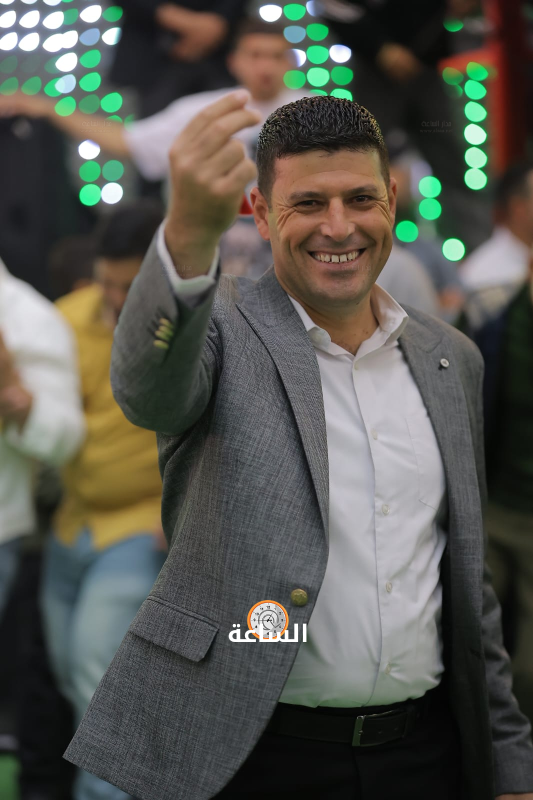 Madar Al-Saa Images 0.7585056907366113