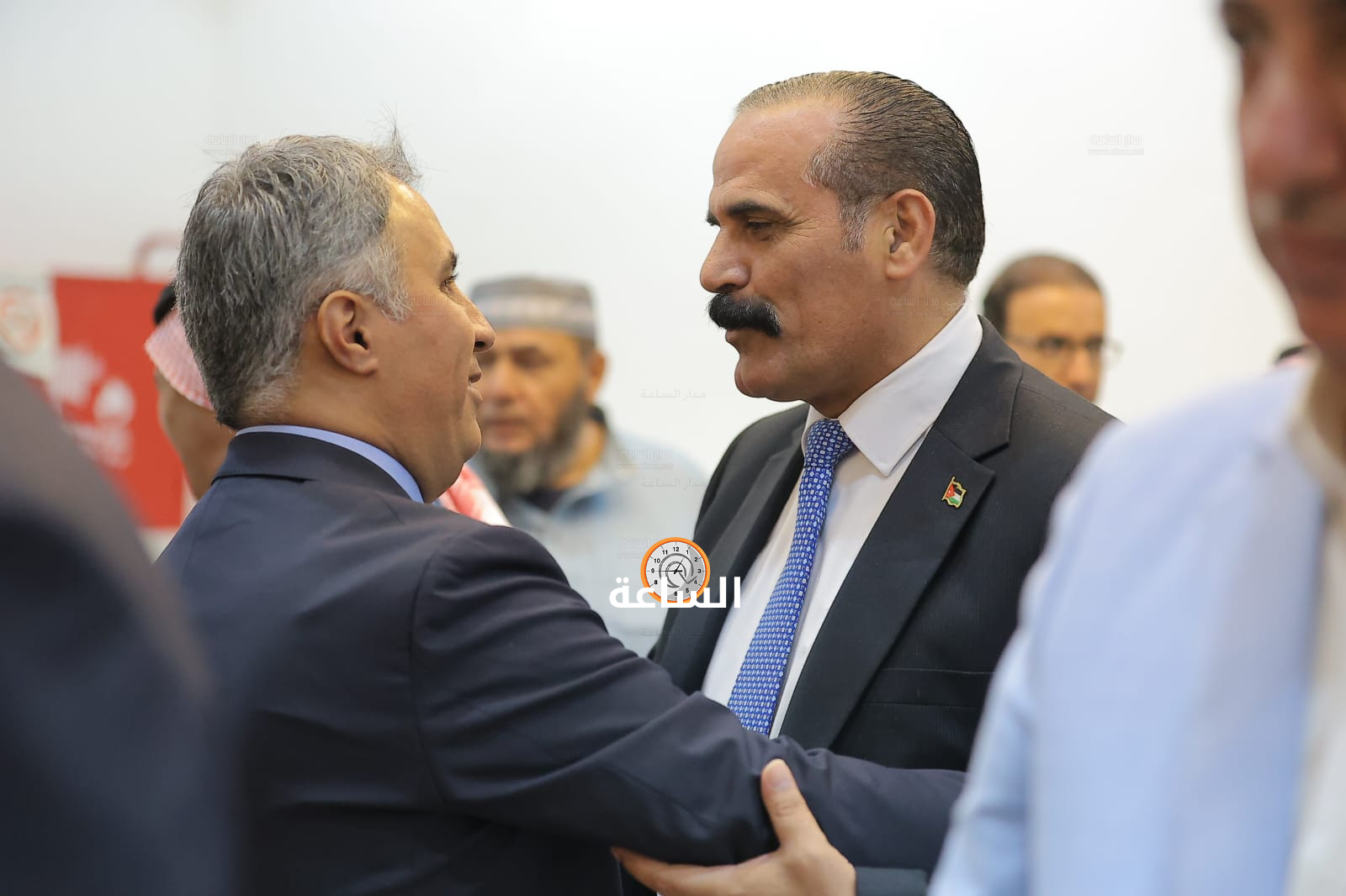 Madar Al-Saa Images 0.8562541849198351