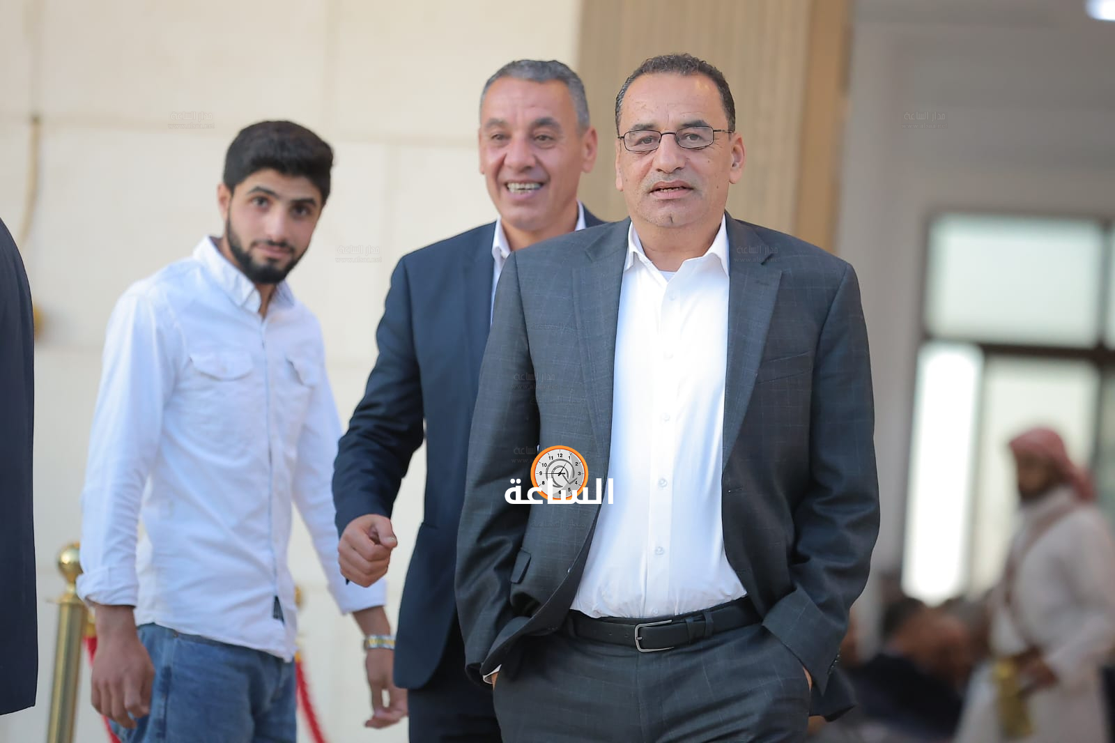 Madar Al-Saa Images 0.5294317441435284