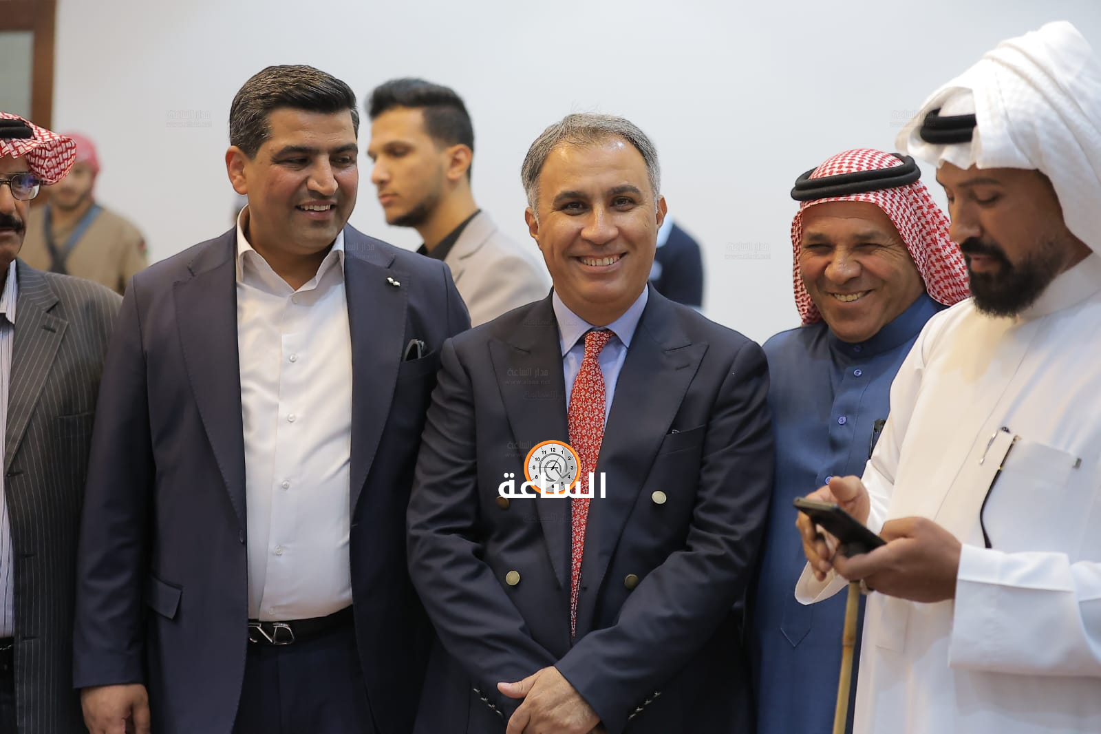 Madar Al-Saa Images 0.35216425370109594