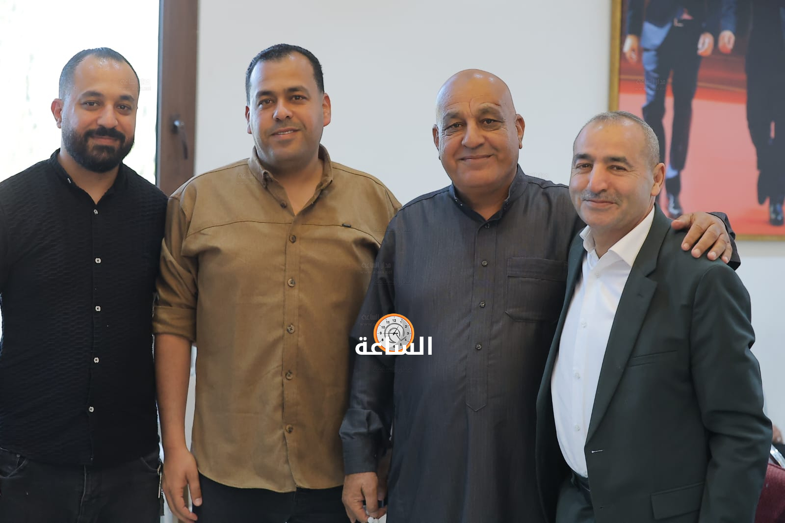 Madar Al-Saa Images 0.8540156256040119