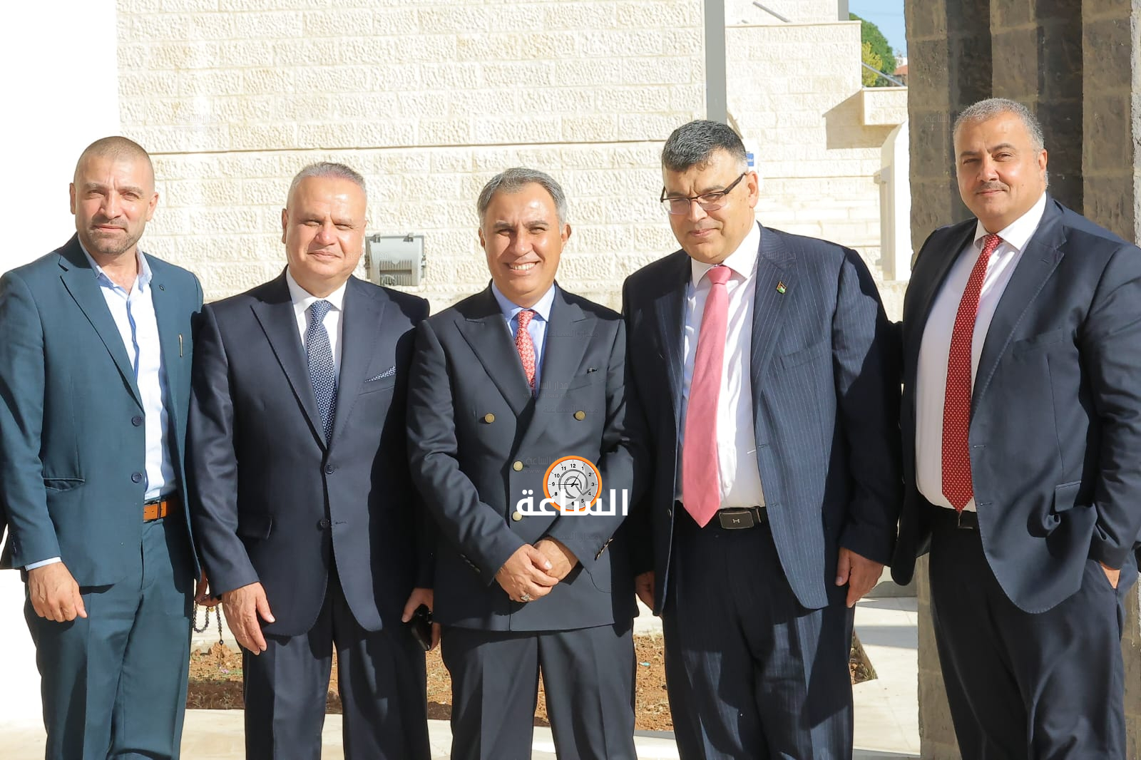 Madar Al-Saa Images 0.43421780080719197