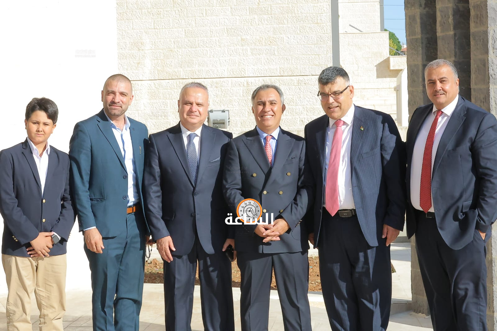 Madar Al-Saa Images 0.9260058699589703