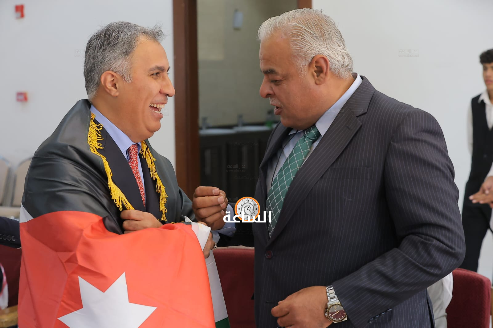 Madar Al-Saa Images 0.4544177758045458