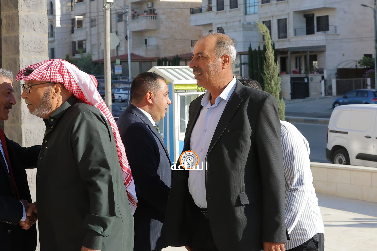 Madar Al-Saa Images 0.448541562747223