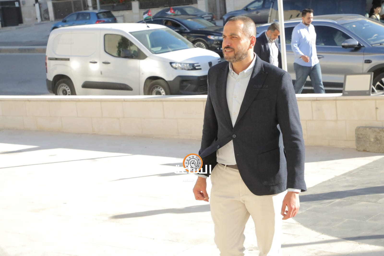 Madar Al-Saa Images 0.5185145487993608