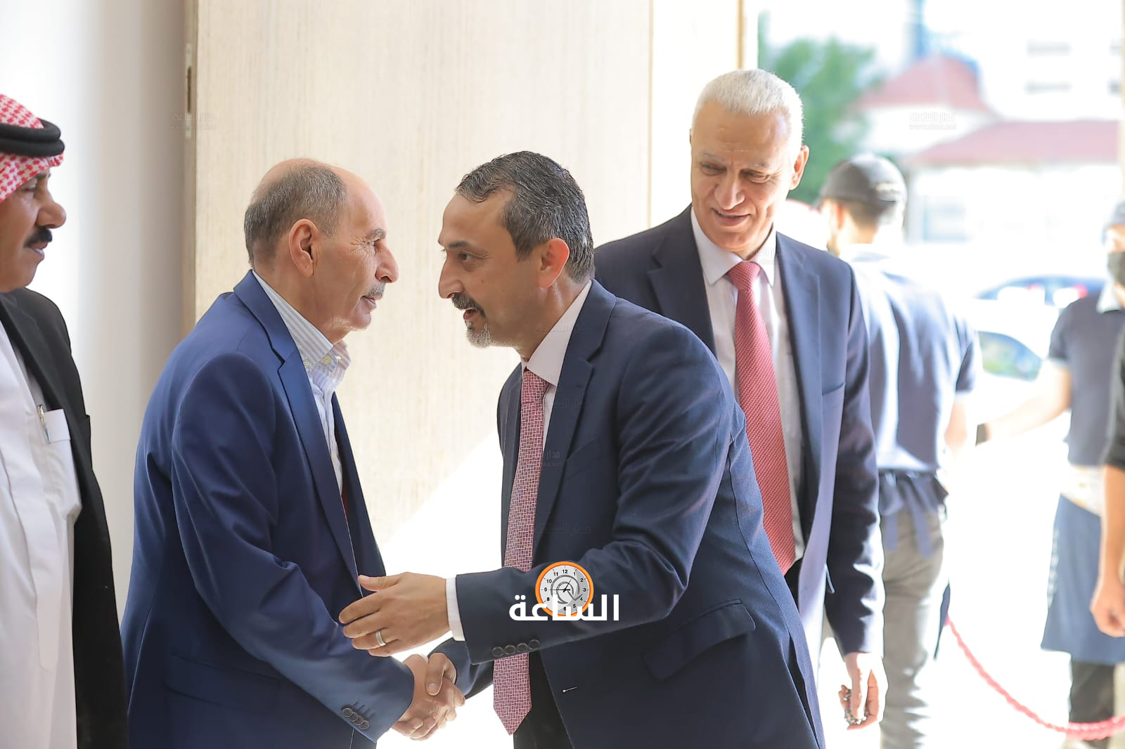 Madar Al-Saa Images 0.46618105427354717