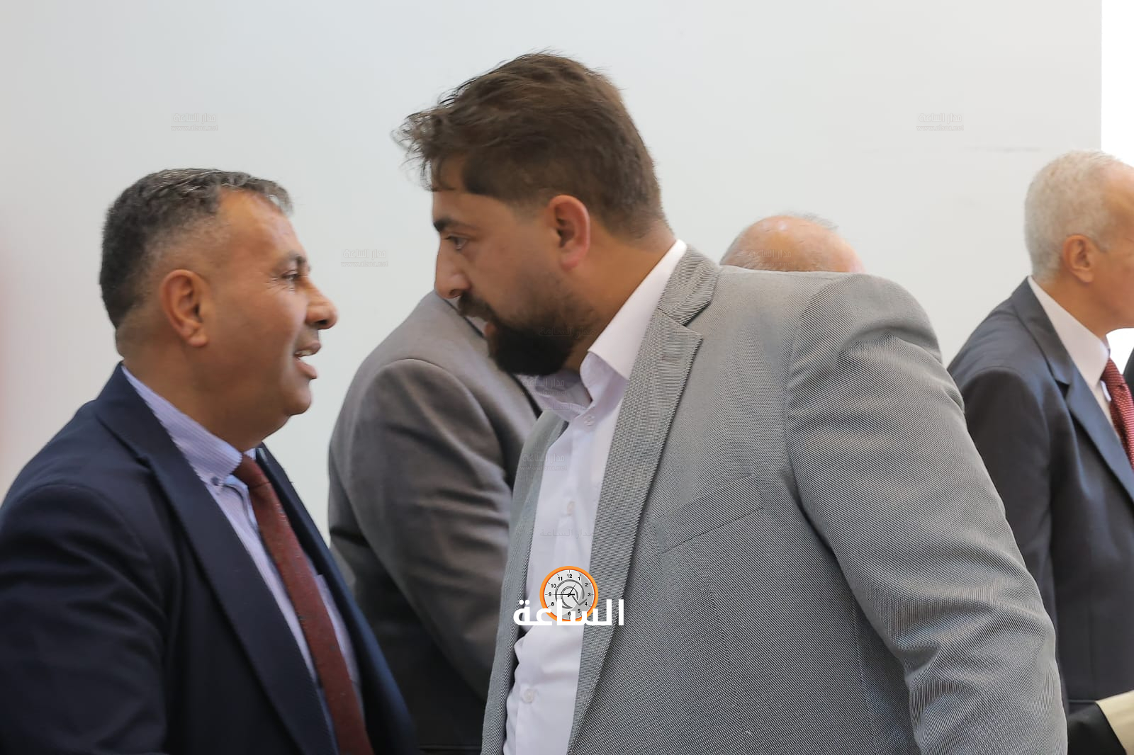 Madar Al-Saa Images 0.5620943452030096