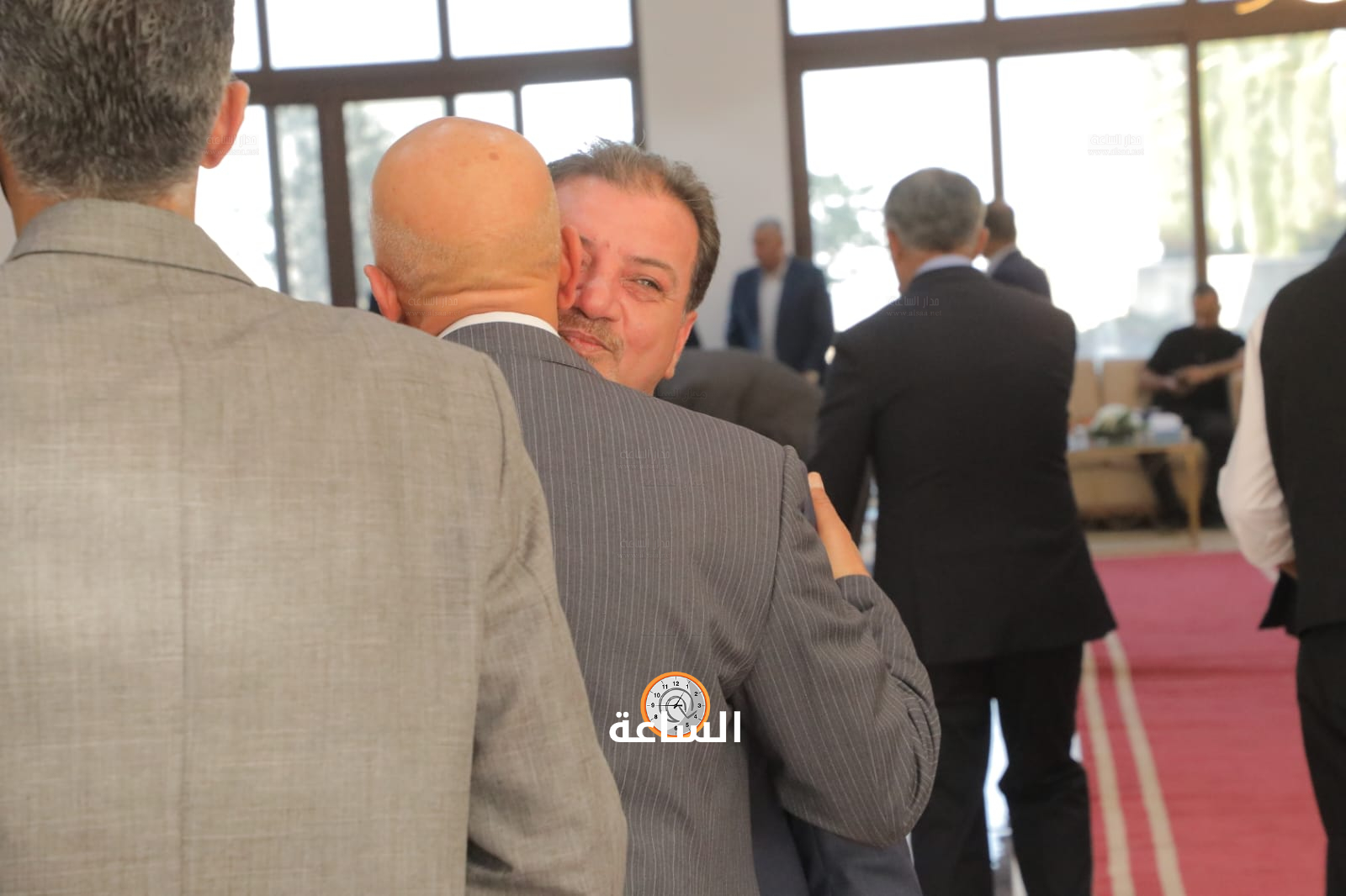 Madar Al-Saa Images 0.18788650853150357
