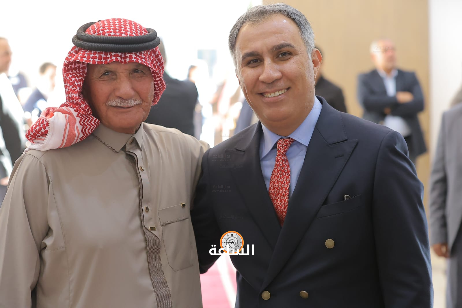 Madar Al-Saa Images 0.41737036352670764