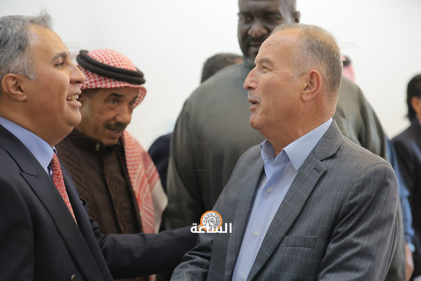 Madar Al-Saa Images 0.010357640424085601