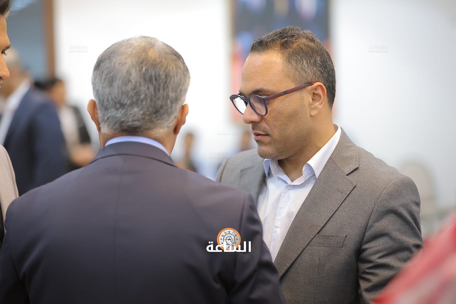 Madar Al-Saa Images 0.530083451668434