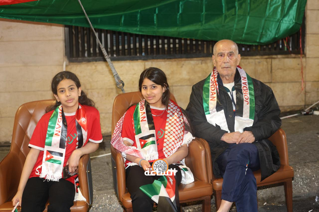 Madar Al-Saa Images 0.7517652919593878