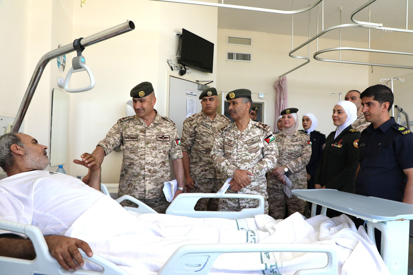 Madar Al-Saa Images 0.6759760815094588