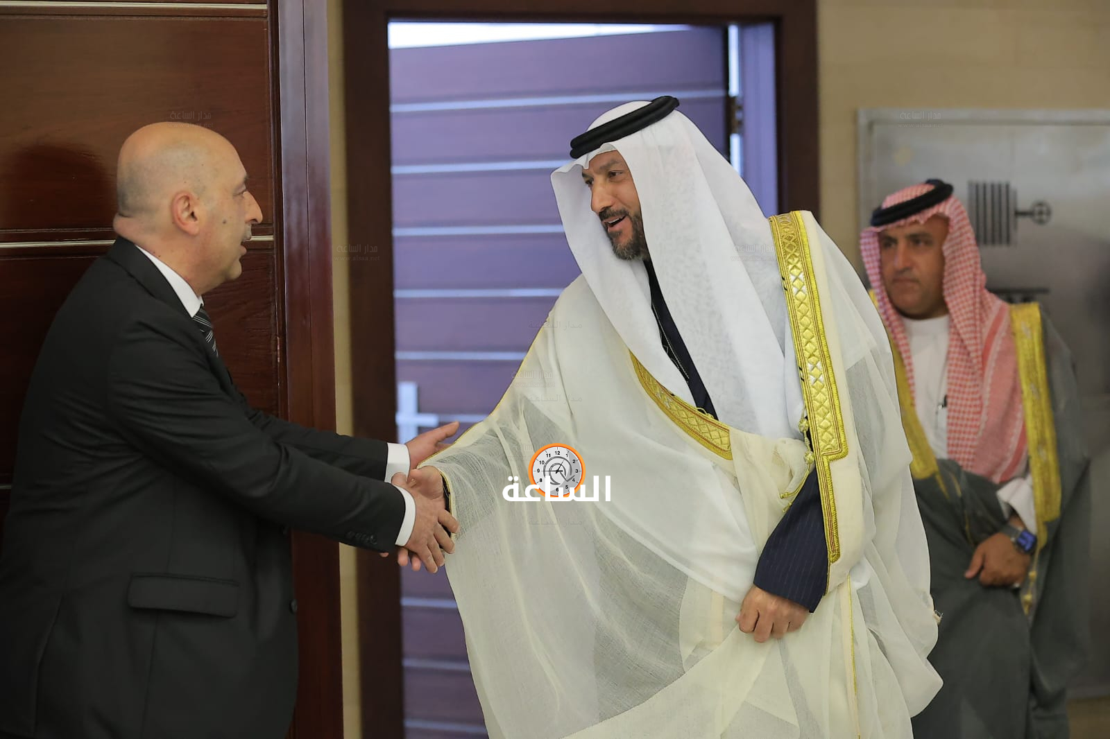 Madar Al-Saa Images 0.5351369706304328