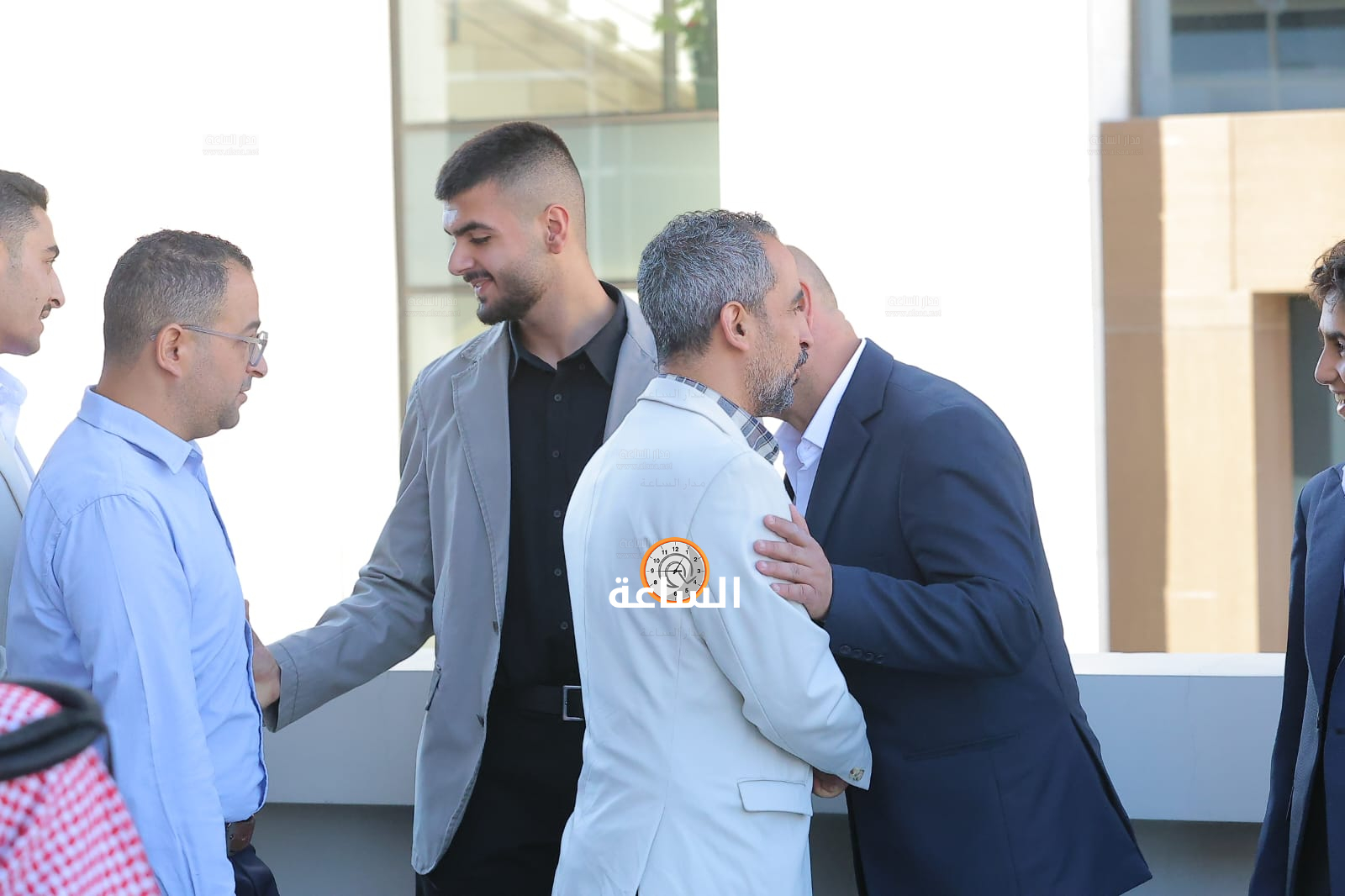 Madar Al-Saa Images 0.1574968873582978