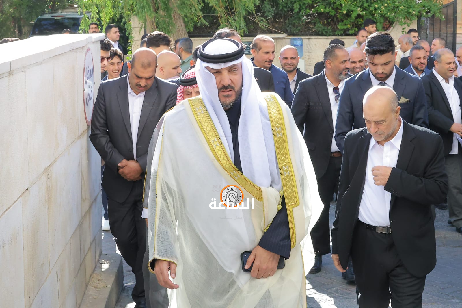 Madar Al-Saa Images 0.22398543109322