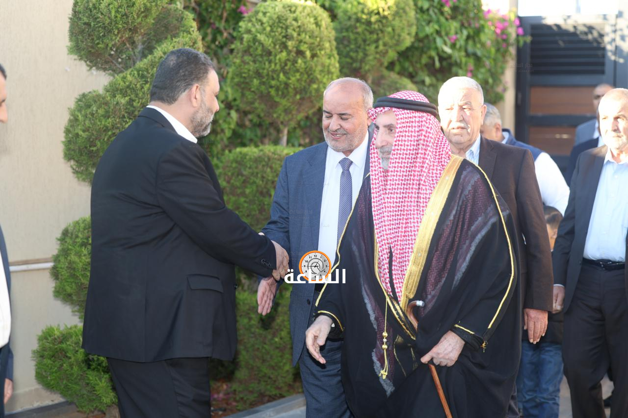 Madar Al-Saa Images 0.6574175528911361