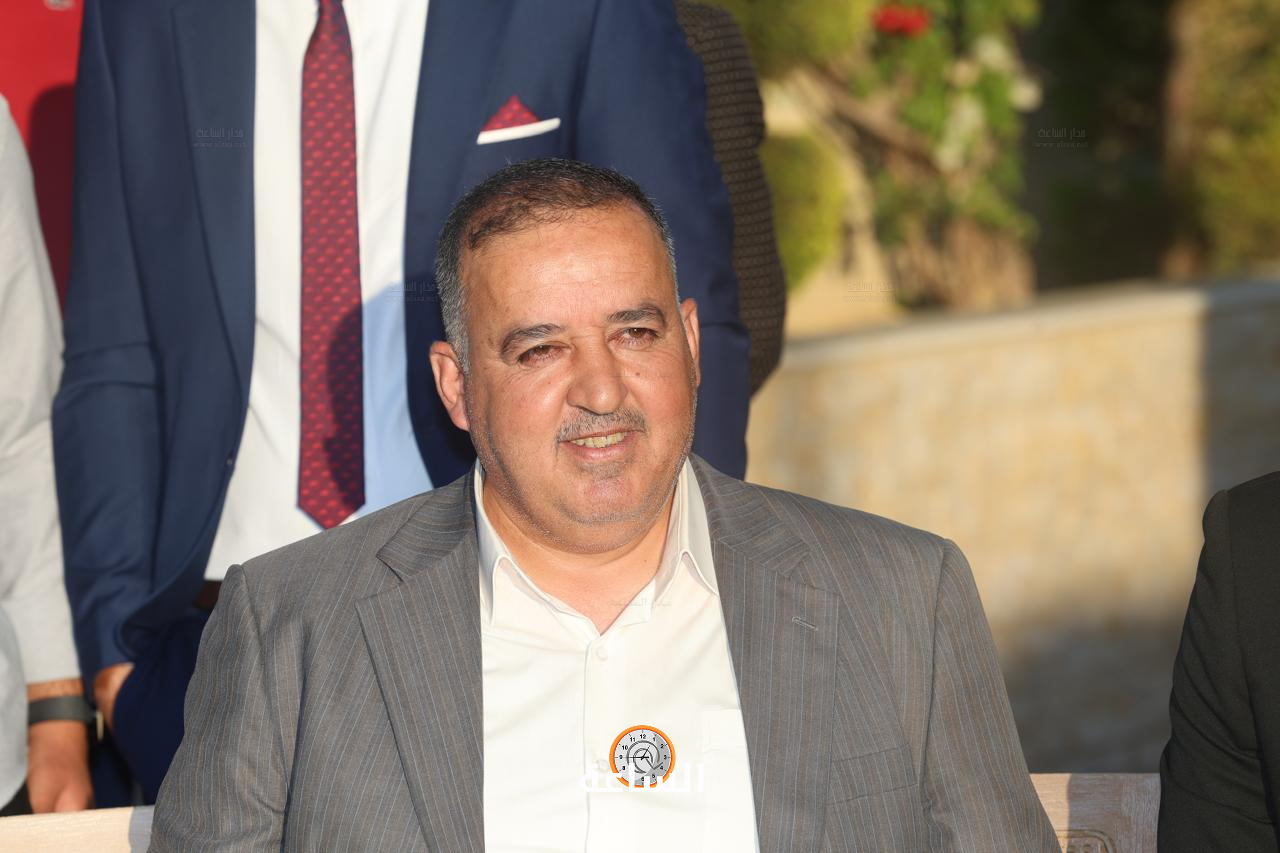 Madar Al-Saa Images 0.9547146557375102