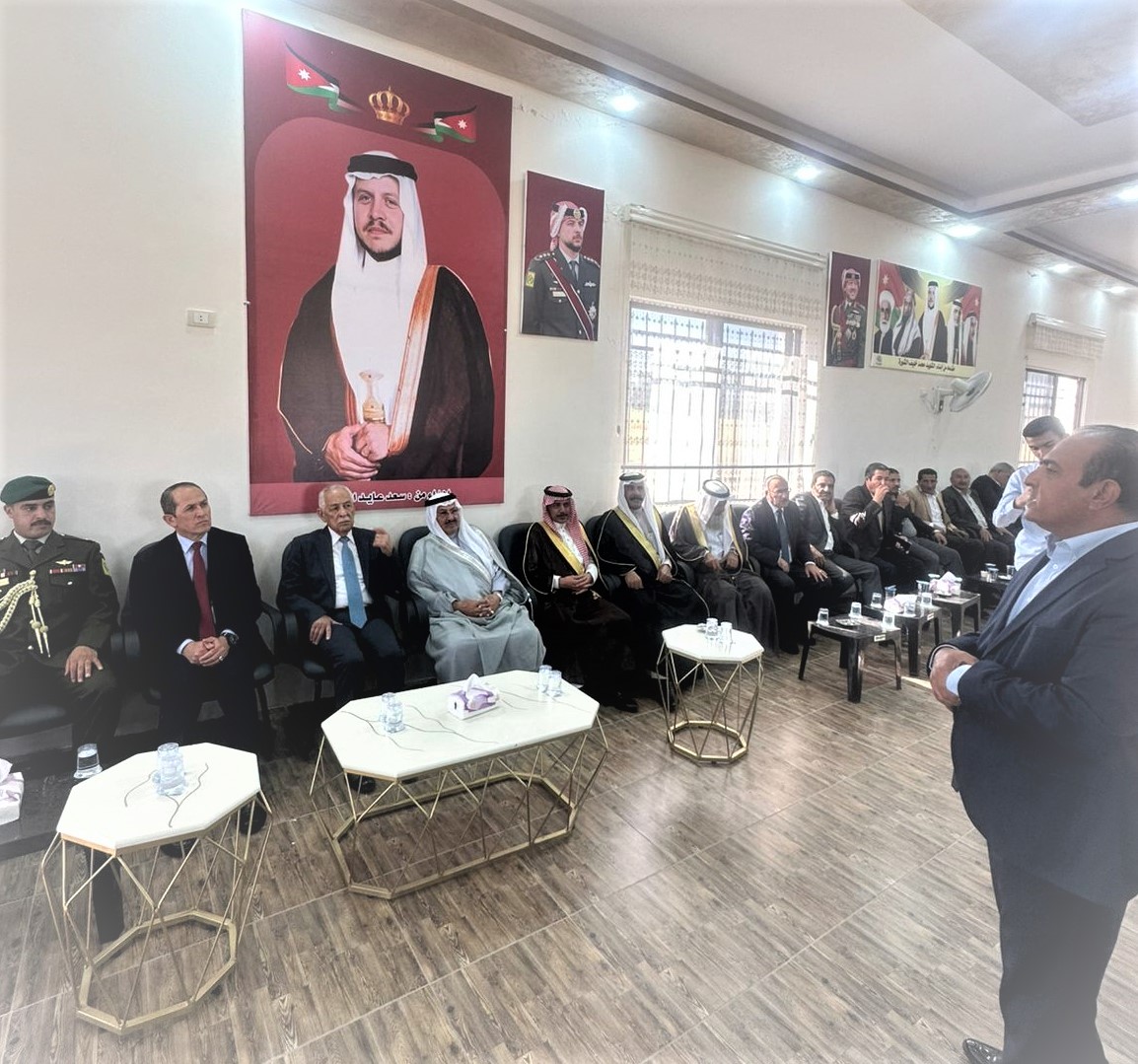 Madar Al-Saa Images 0.8116084658455613