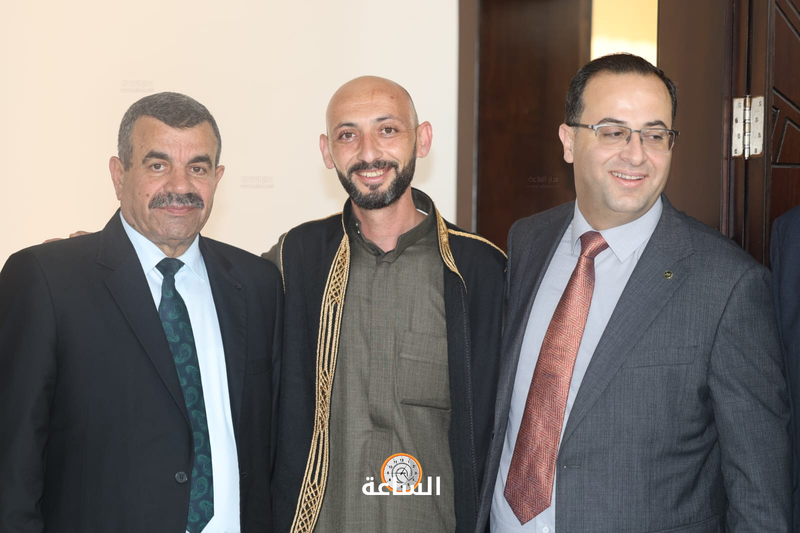 Madar Al-Saa Images 0.5728343810194462