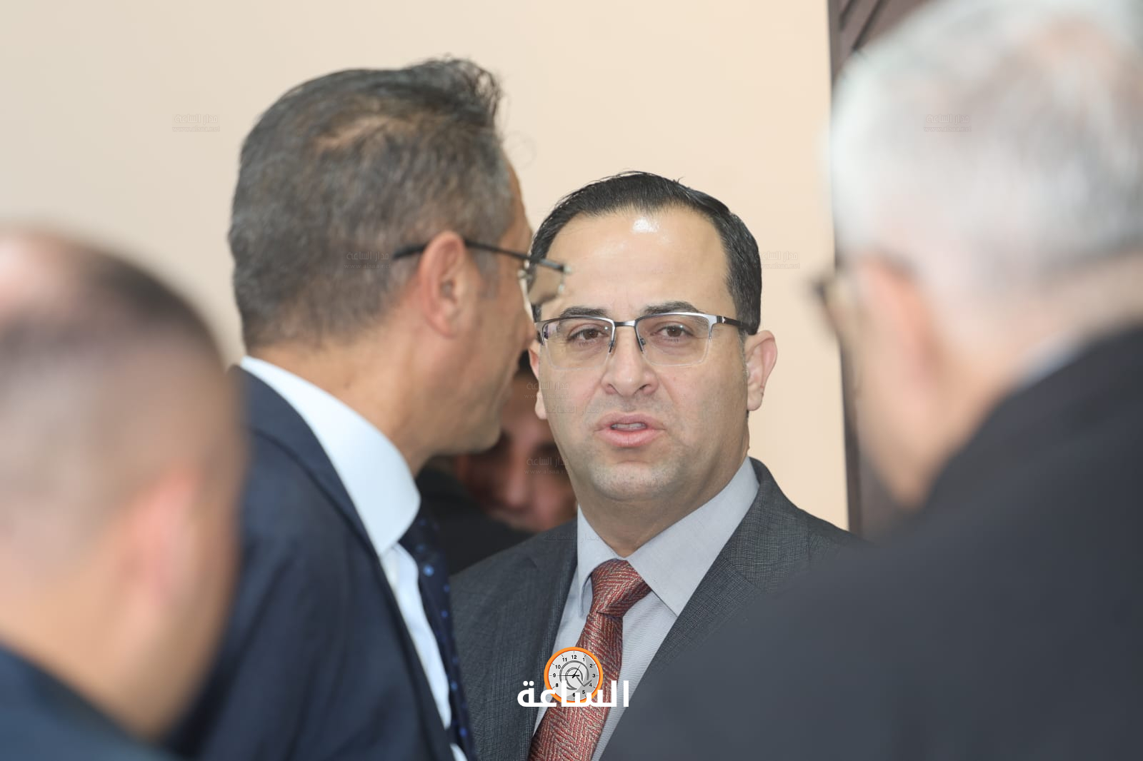 Madar Al-Saa Images 0.8420489180333693
